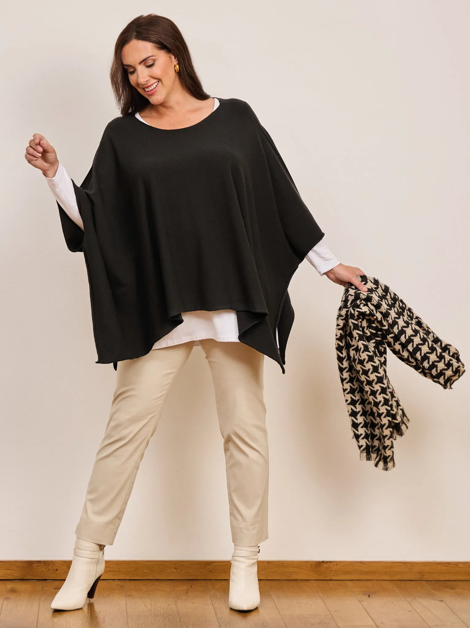 Adriana Knitted Poncho - Black