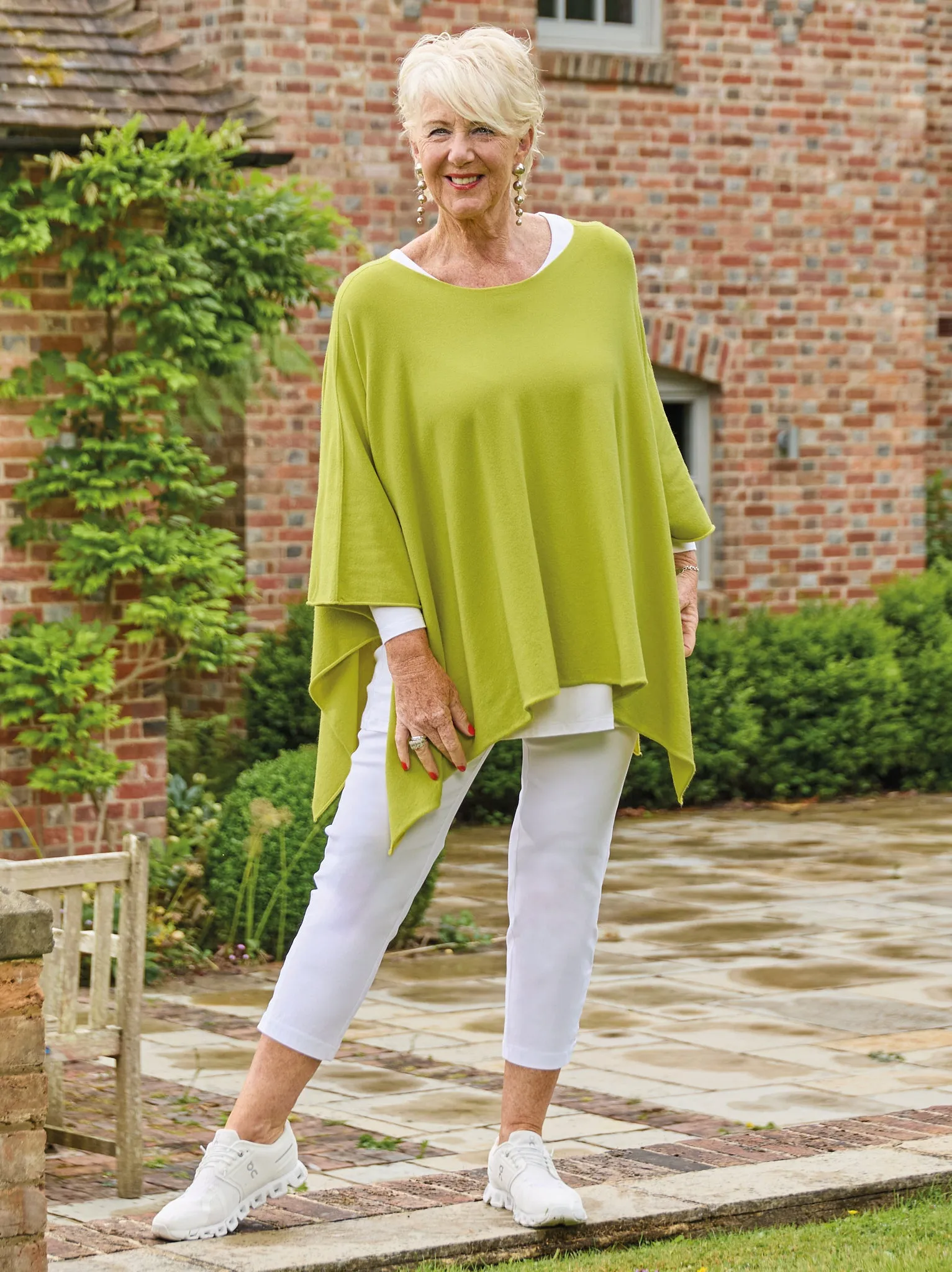 Adriana Knitted Poncho - Lime