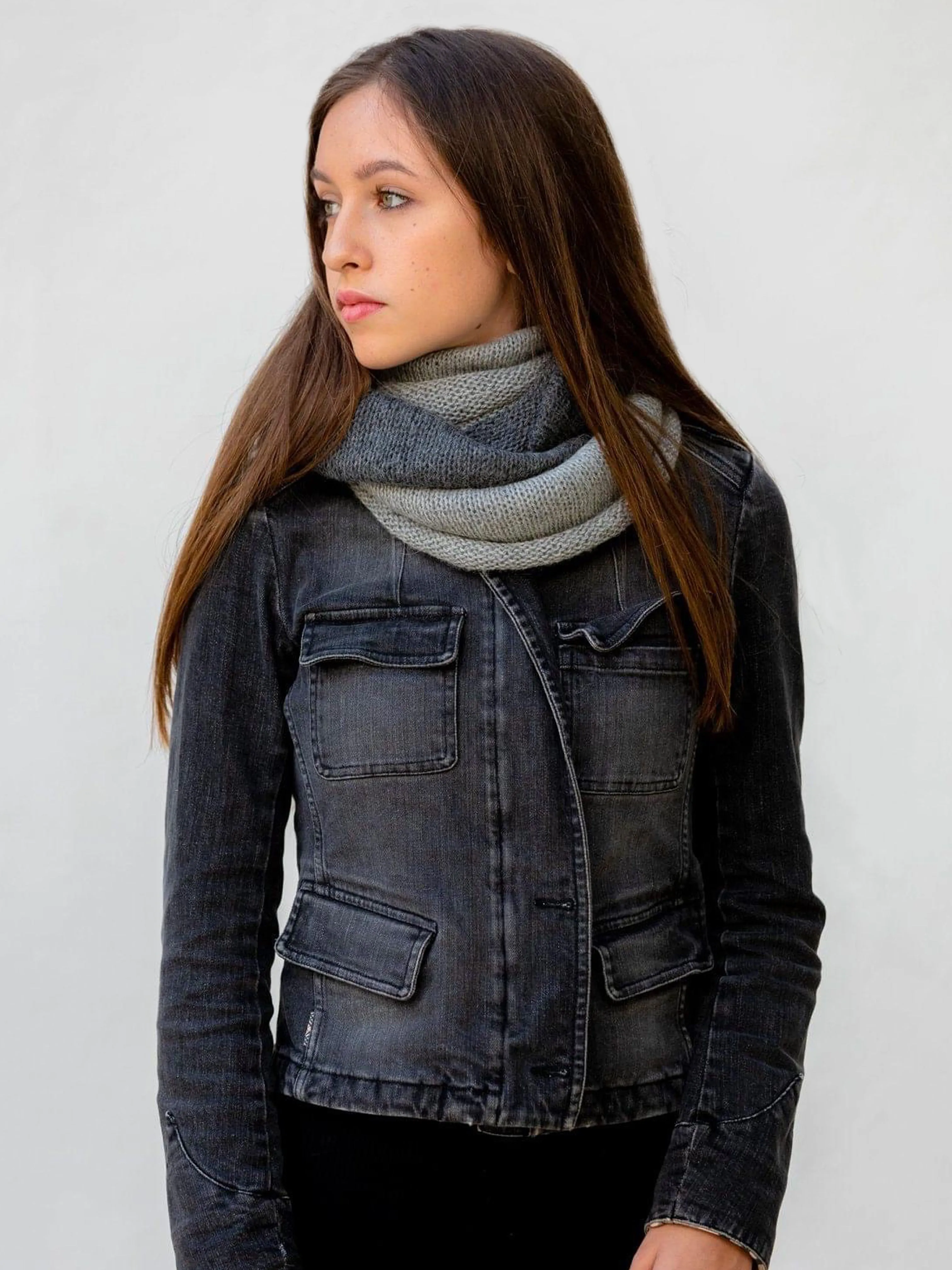 Amayi Alpaca - Infinity Scarf Charcoal