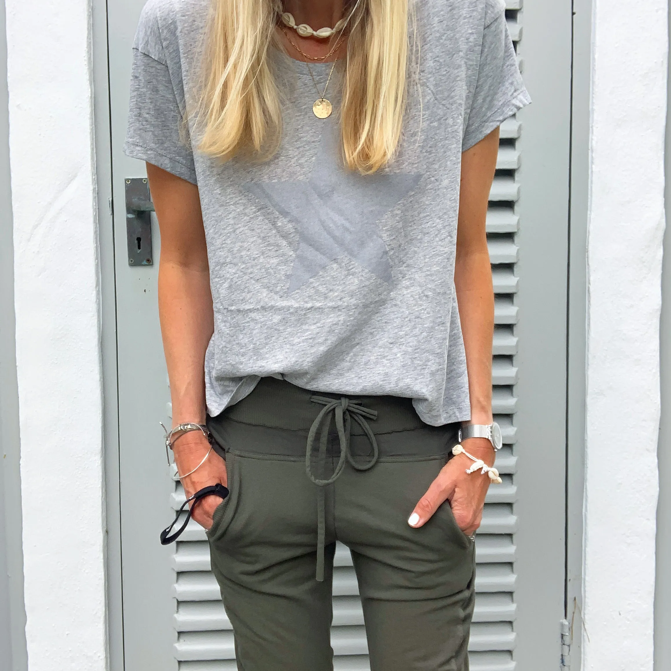 Boxy grey star grey tee