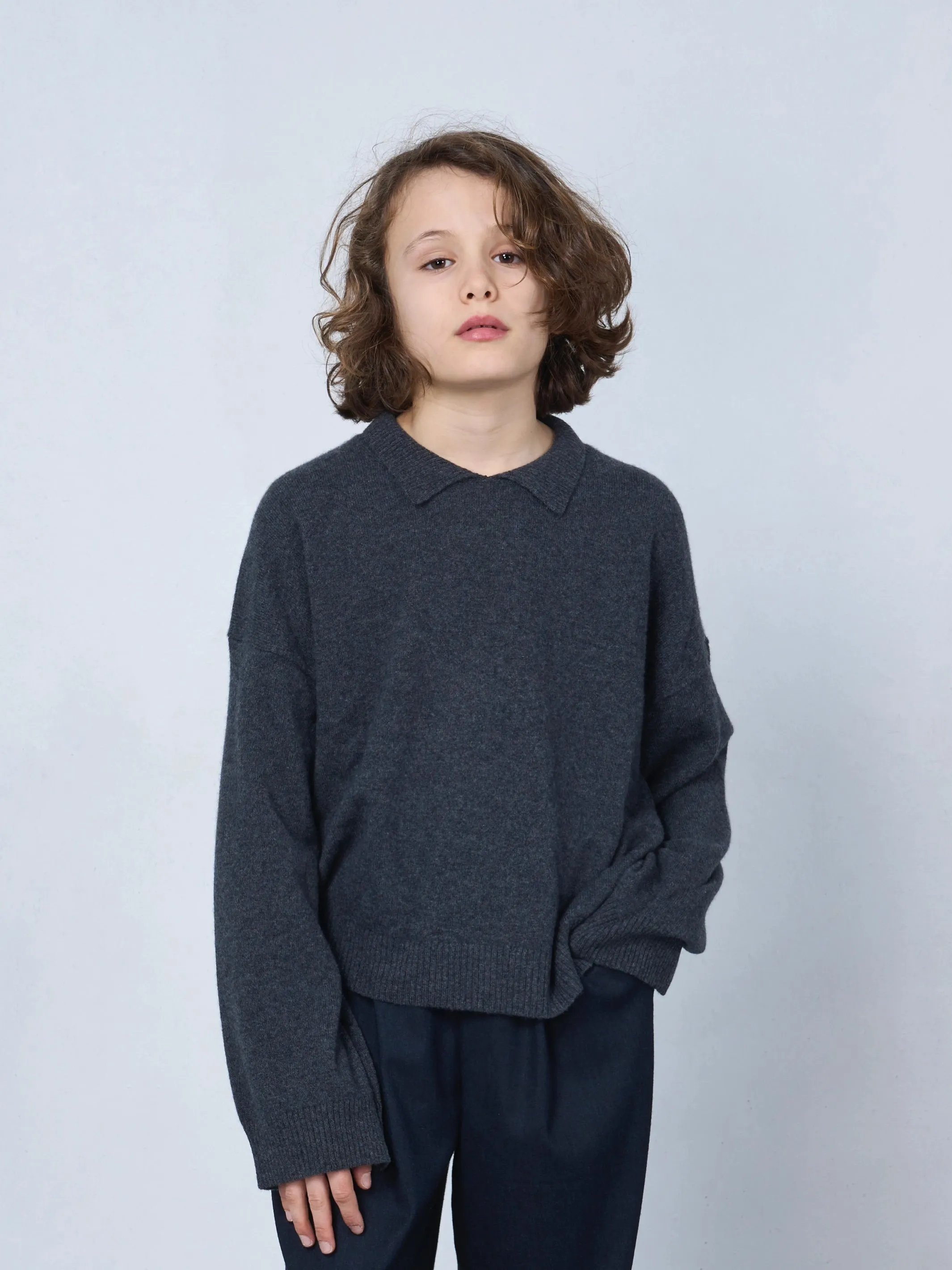 BOXY POLO SWEATER ANTHRACITE