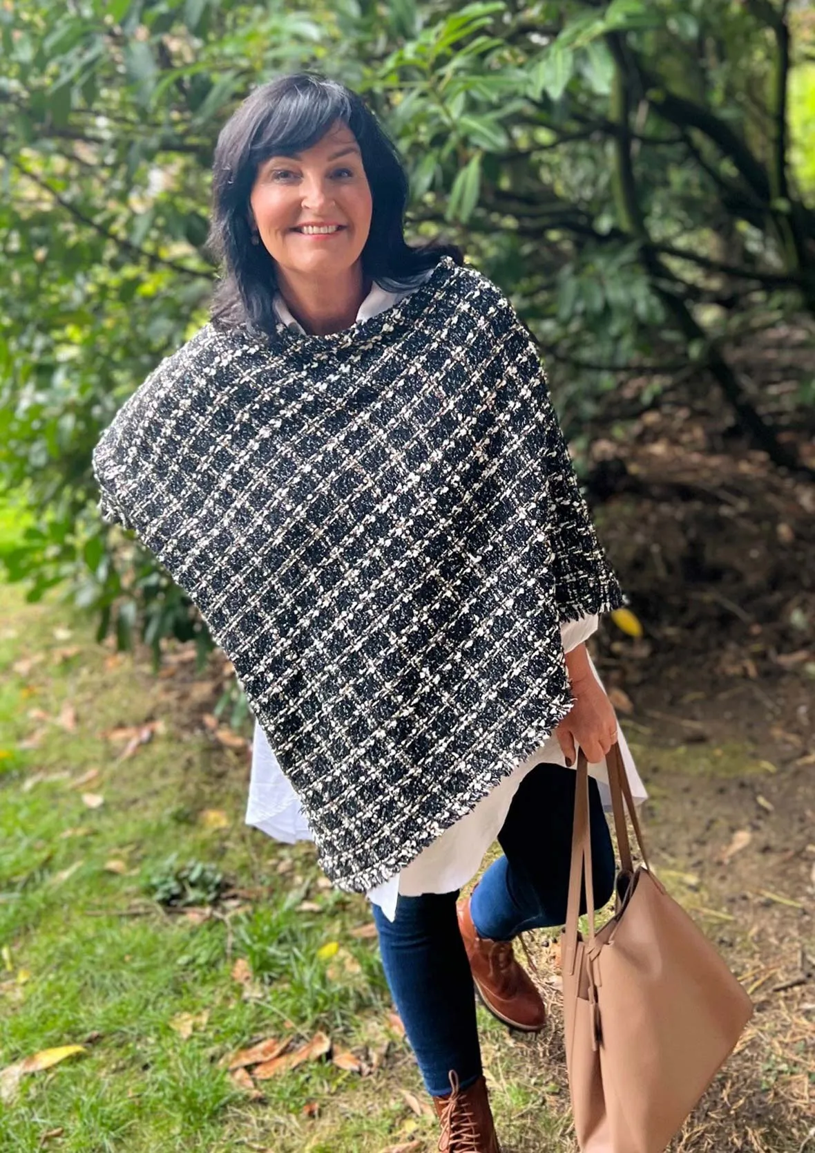 Check Pattern Tweed Poncho