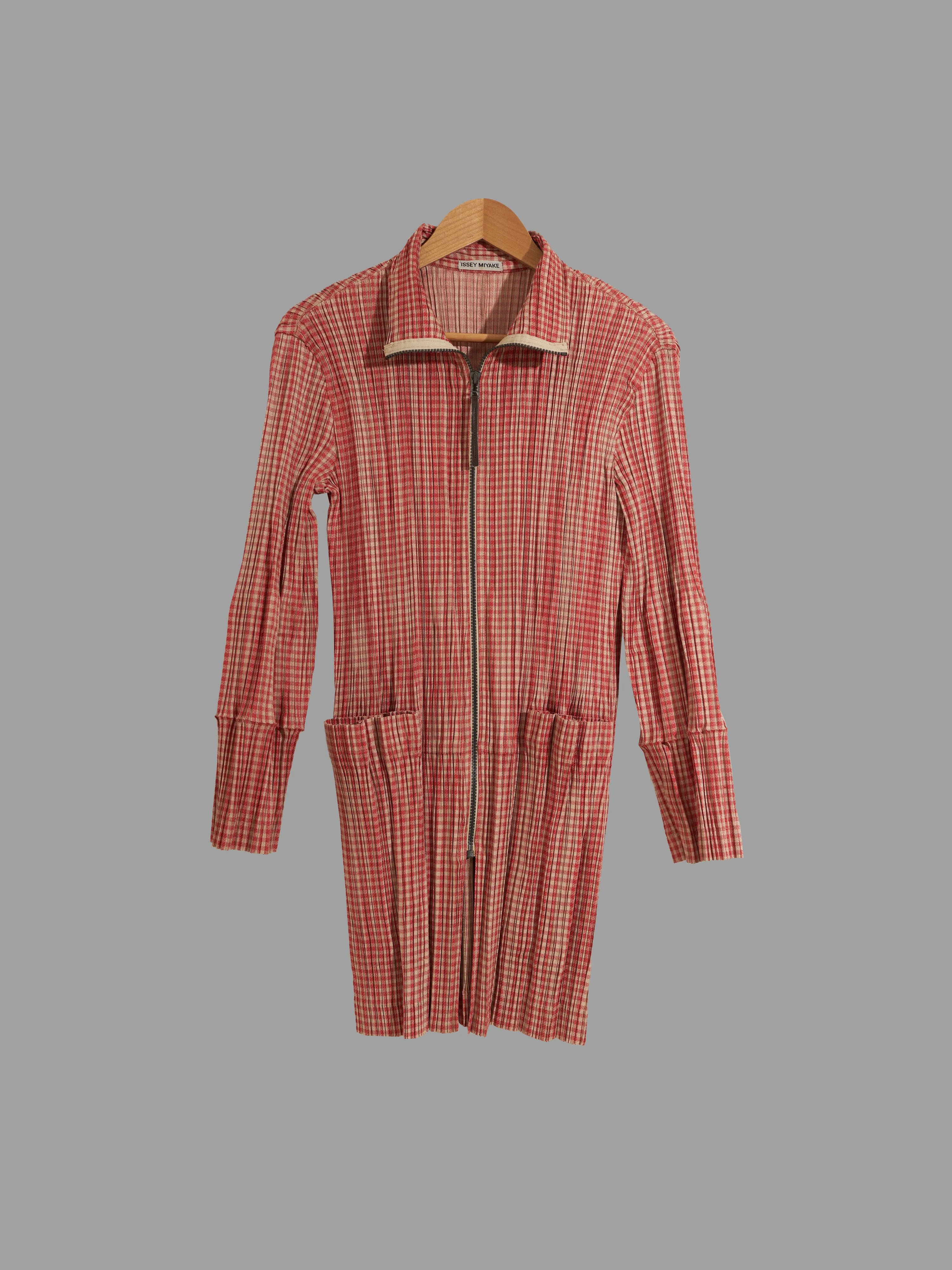 Issey Miyake orange gingham pleated polyester high neck zip coat - L M