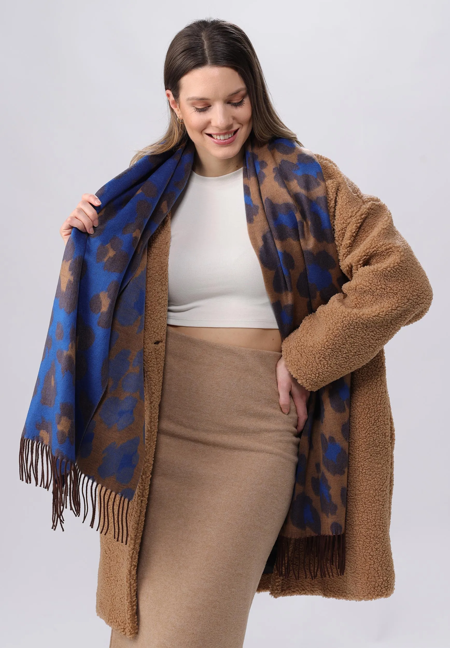 Multi Leo Oversized Cashmink® Scarf