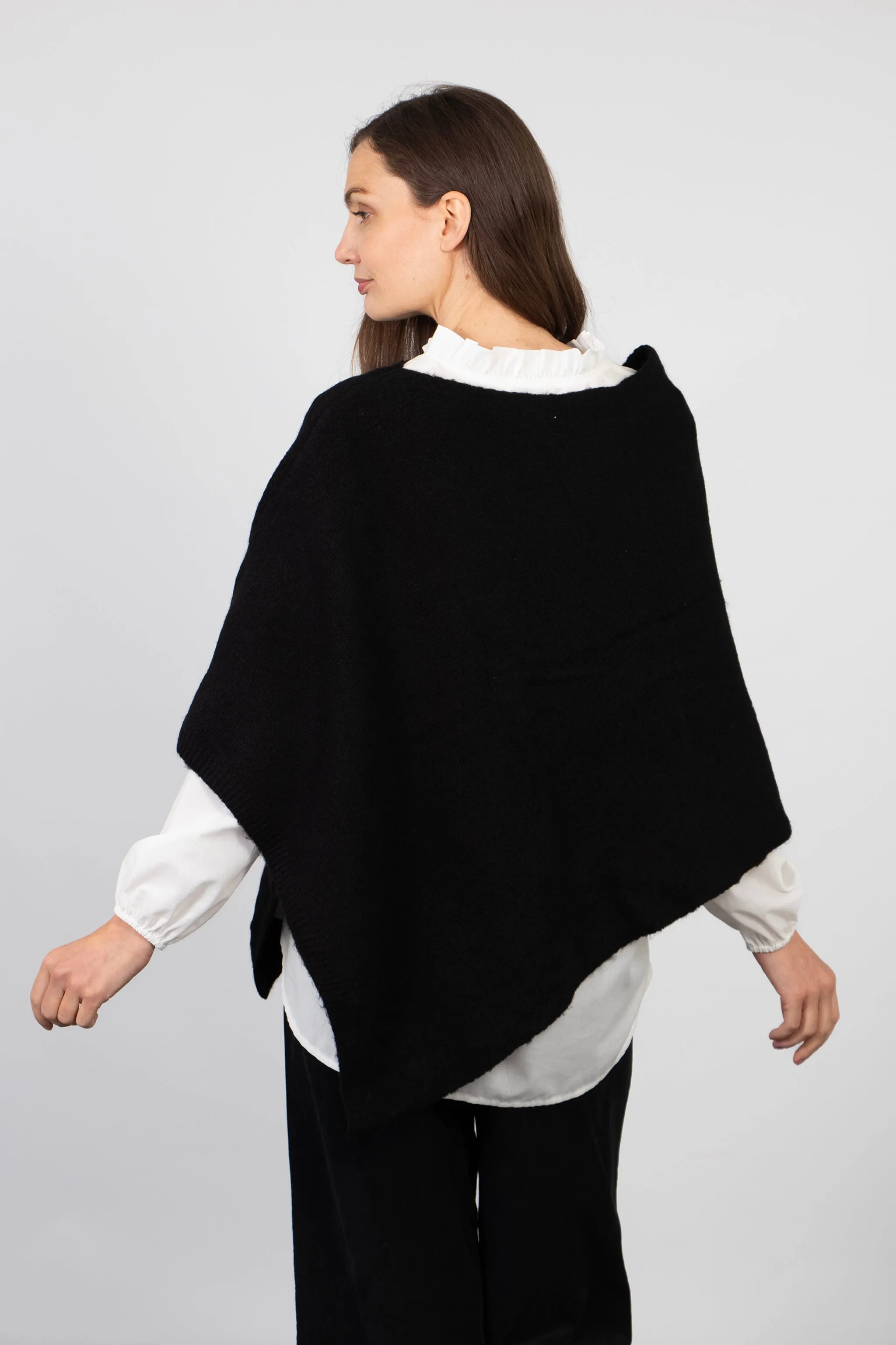 Nina Knitted Poncho - Black